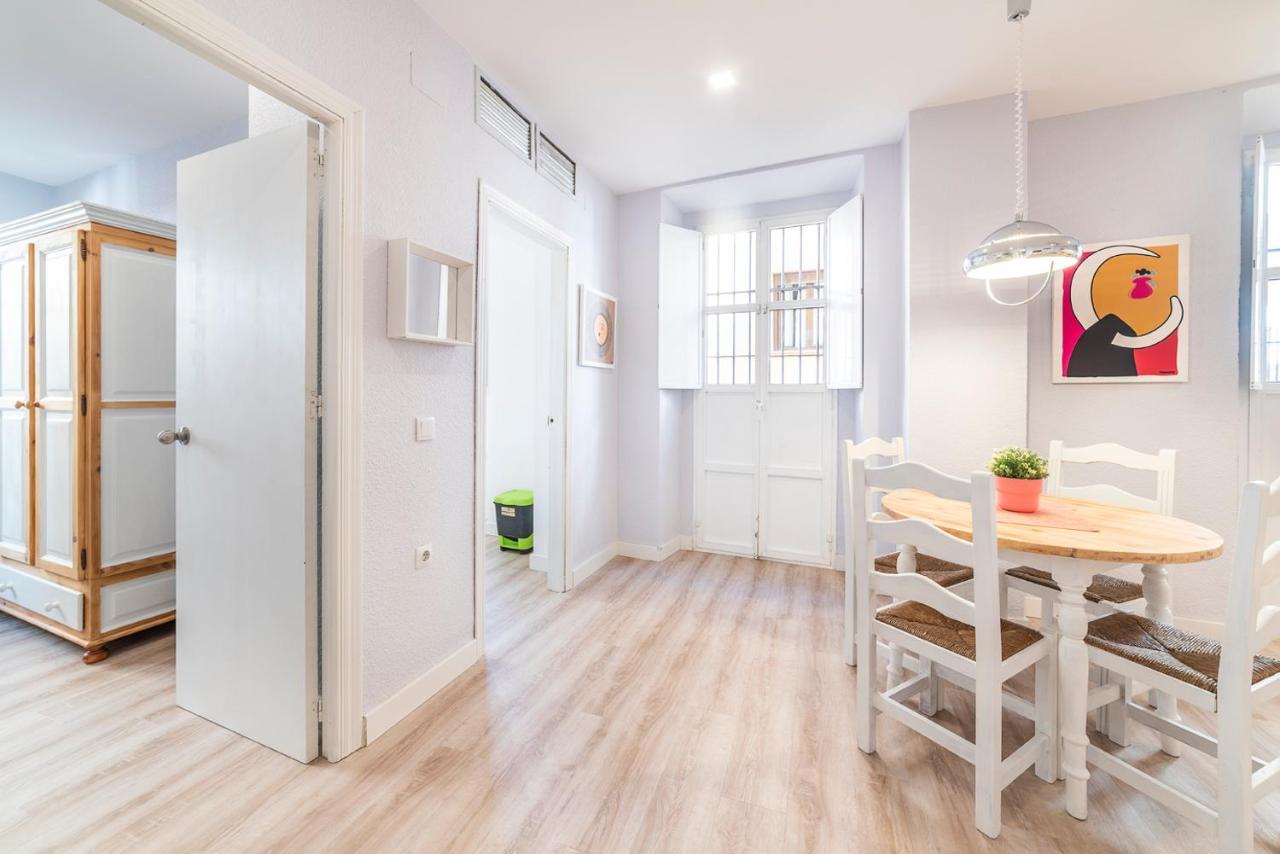 Apartamentos Alfaqueque A إشبيلية المظهر الخارجي الصورة